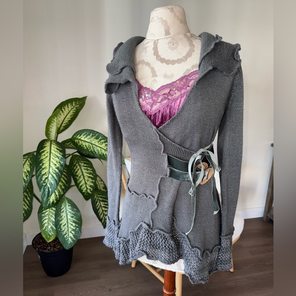 Boston Proper Asymmetrical Crochet Boho Gray Knit Ruffled Belted Cardigan Sz XS - Picture 10 of 16